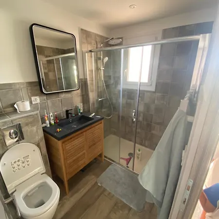 Appt 5 Personnes A 100m Apartment Frejus